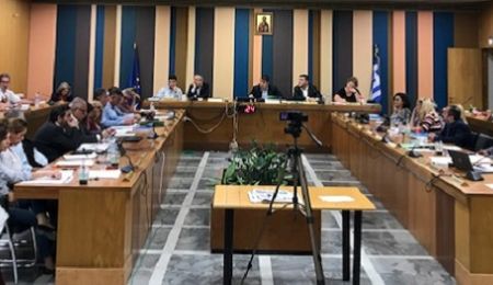 Για καθαριότητα, δημοτική συγκοινωνία, Αριστοφάνους και Αλέξανδρο λογοδοτεί σήμερα ο Δήμαρχος