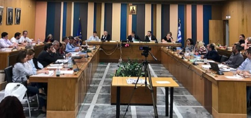 Για καθαριότητα, δημοτική συγκοινωνία, Αριστοφάνους και Αλέξανδρο λογοδοτεί σήμερα ο Δήμαρχος 
