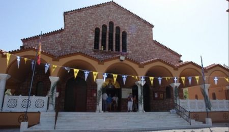 Ο Ιερός Ναός της Παναγίας Φανερωμένης Χολαργού πανηγυρίζει!
