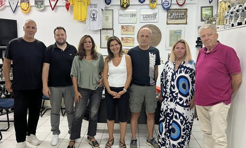 Η υποψήφια Δήμαρχος Παπάγου Χολαργού Μ. Σιώτου με τη διοίκηση του Ο. Φ. Χολαργού