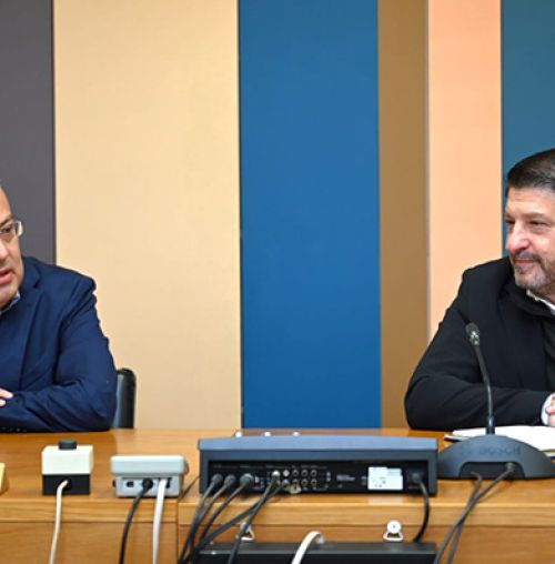 ΠΕΡΙΦΕΡΕΙΑ ΑΤΤΙΚΗΣ: 2 ηλεκτρικά απορριμματοφόρα, 1 καφέ κι 1 κλαδοτεμαχιστής στον Δήμο Παπάγου Χολαργού